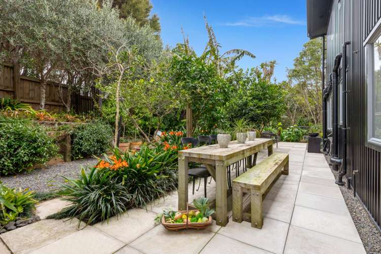 26 Crossland Place Maraetai_18