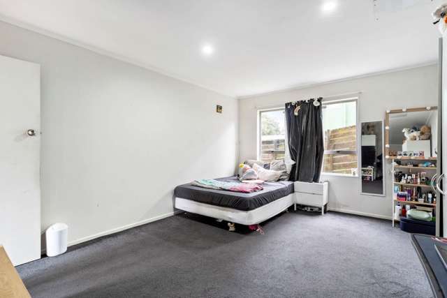 2/16 Craigbank Avenue New Lynn_4