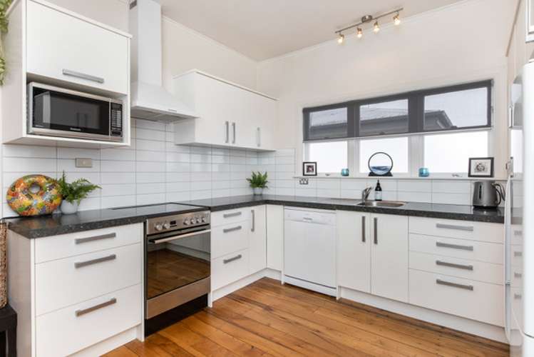 2 Riverbend Road Onekawa_7