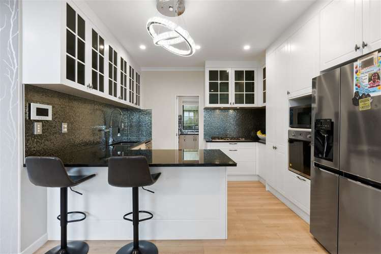 25b Arrowsmith Drive Flat Bush_6