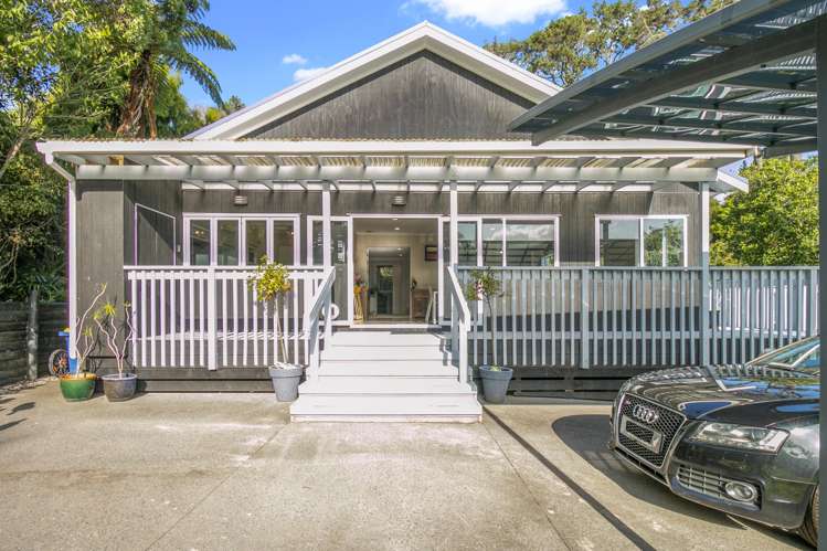 132 Attwood Road Paremoremo_24