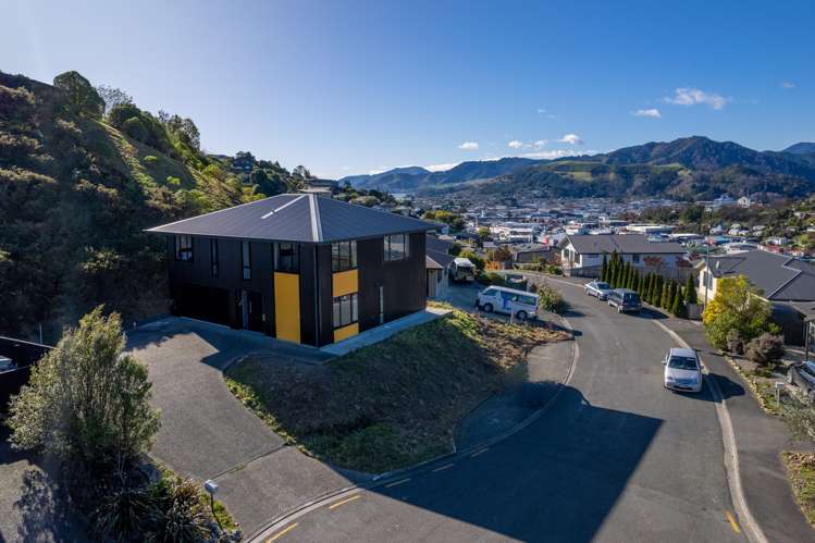 45 Saint Lawrence Street Toi Toi_6