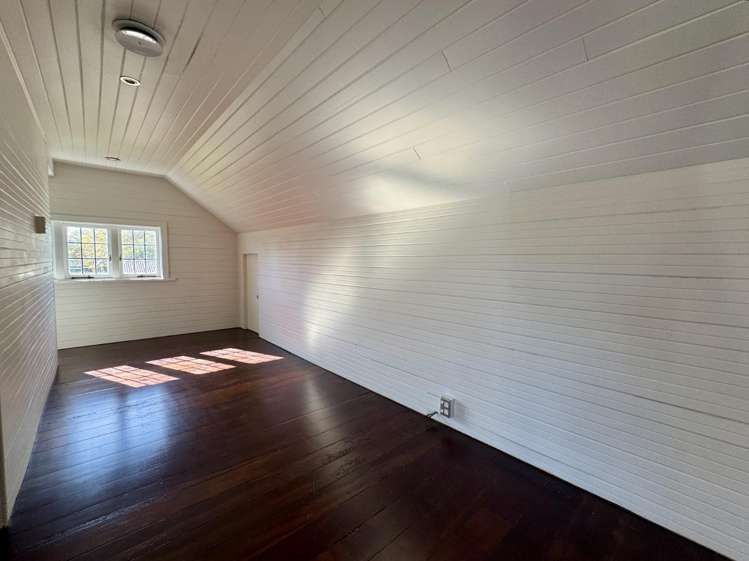 35 Cornwall Park Avenue Epsom_13