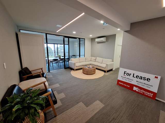 1155 South Road Oakura_4