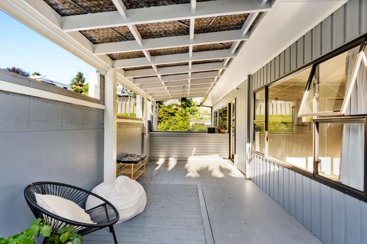 2/77 Shakespeare Road Bluff Hill_1