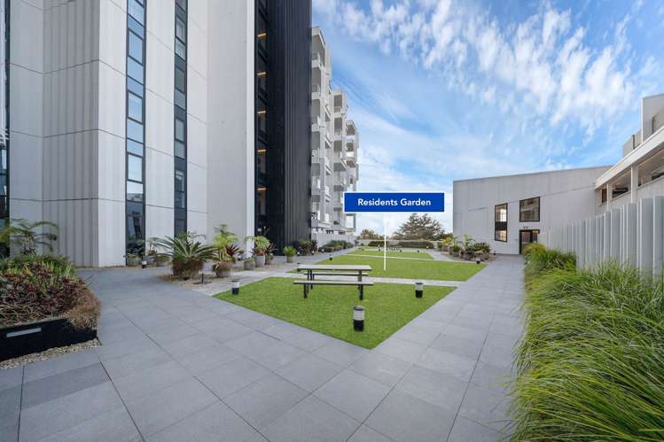 302/223A Green Lane West Epsom_27