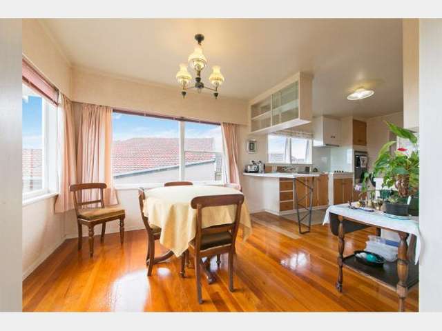 36 Spence Road 11401_4