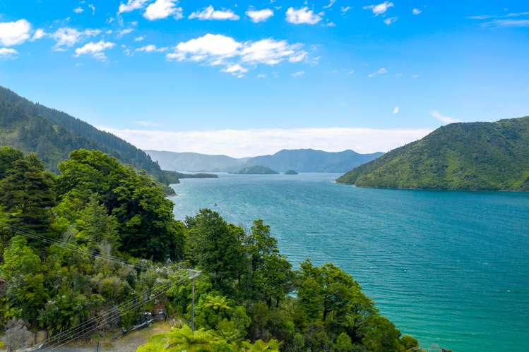 645 Port Underwood Road Whatamango Bay_15