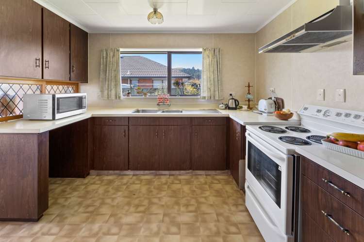 3c Shakespeare Walk The Wood_8