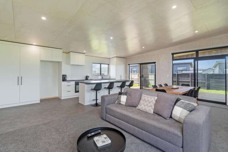 5 Riria Way Matarangi_7