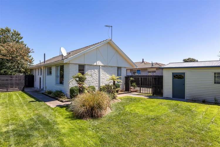 15 Gibson Drive Hornby_15