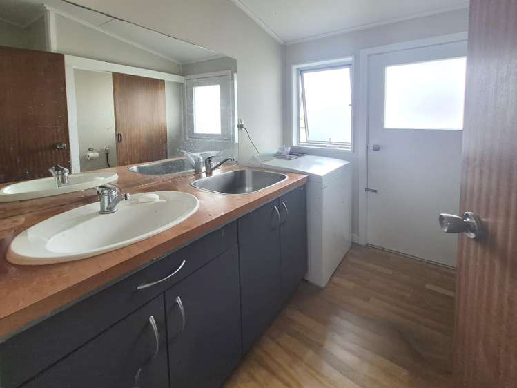 3/124 William Street Ashburton_6