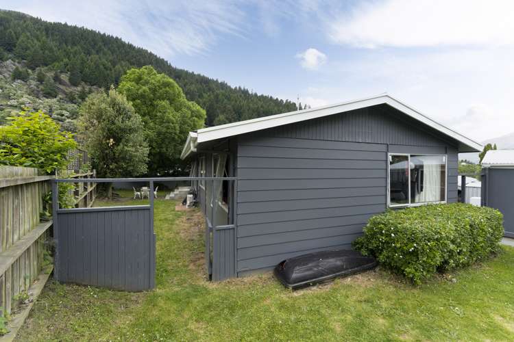 2 Johnson Place Queenstown_4