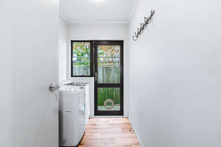 27 Tawa Street Hilltop_14