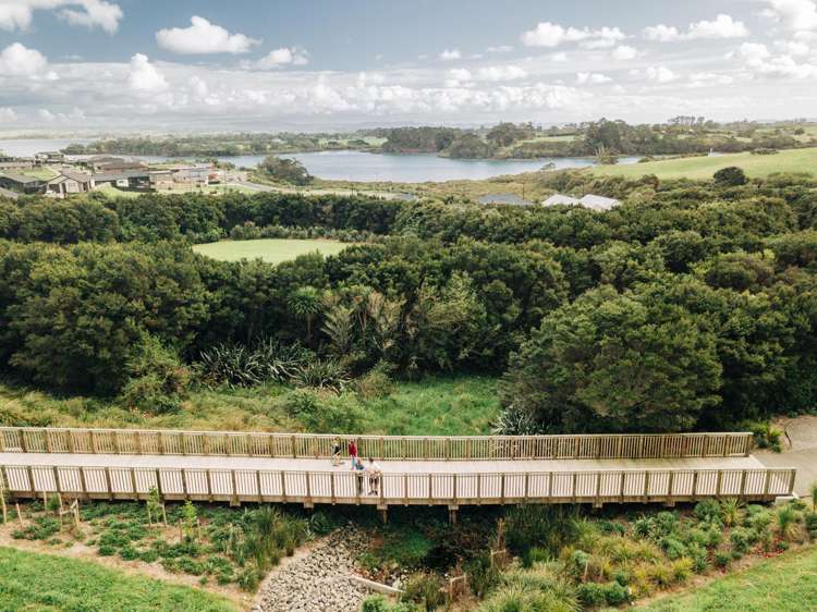 Orawahi Rd Glenbrook_12