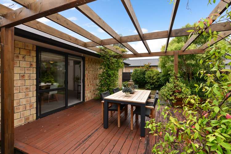 14 Bishopsworth Way Huntington_16