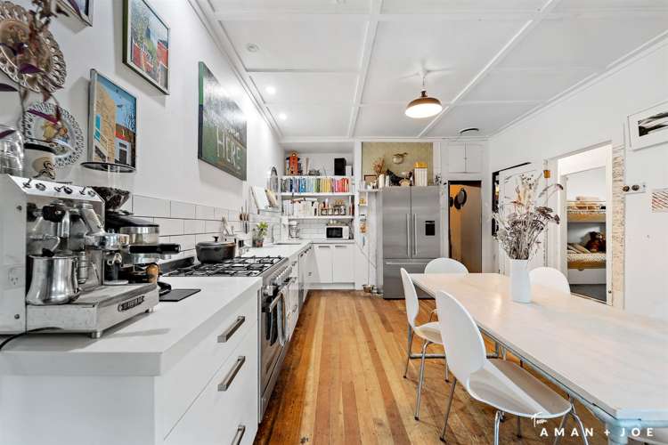 37 Wainui Avenue Point Chevalier_11