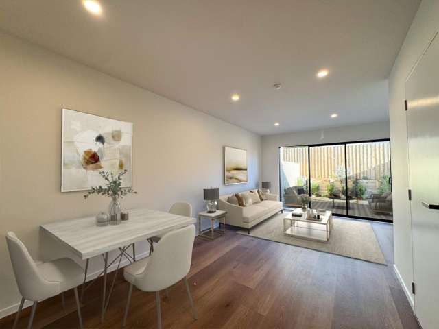 2/12 Molley Green Place 10044_2