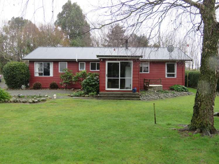 163 Wards Road Chertsey_0