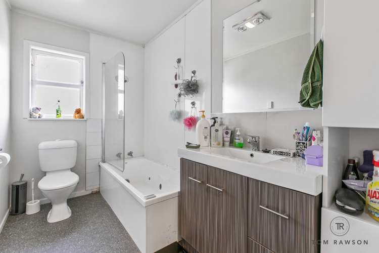 122 Mahia Road Wattle Downs_6