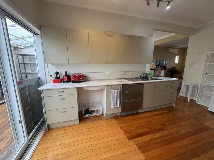 6 Marau Crescent Mission Bay_17