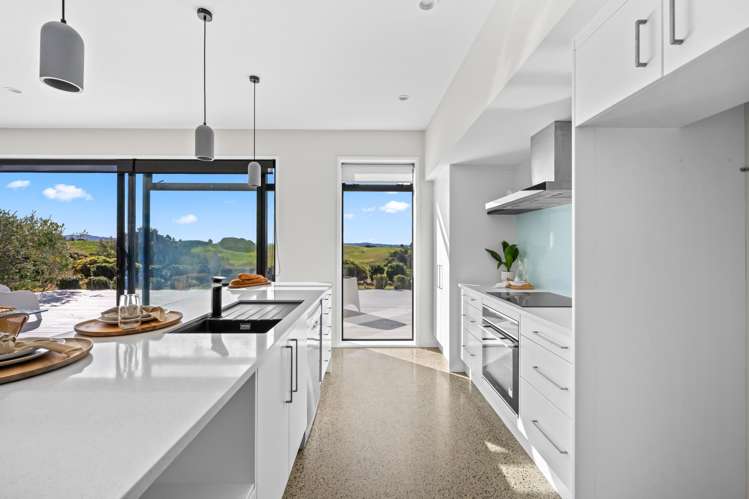 77 Wairimu Way Waipu_4