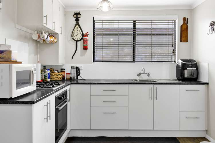 82 Union Street Hawera_5