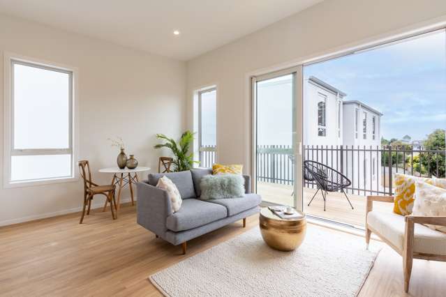 207/55 Maclean Street Paraparaumu Beach_1