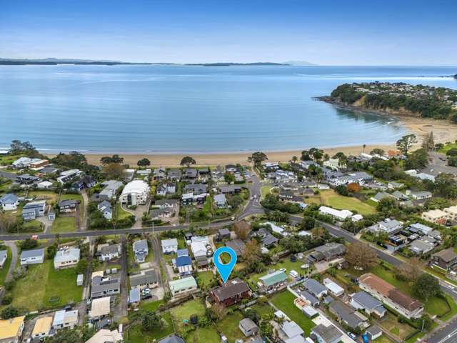 Spacious Home Steps From Stanmore Beach