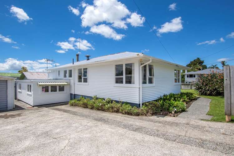 1 Sussex Place Kamo_1