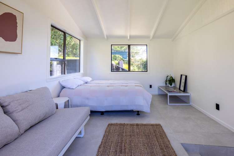 16 Ocean Road Surfdale_18