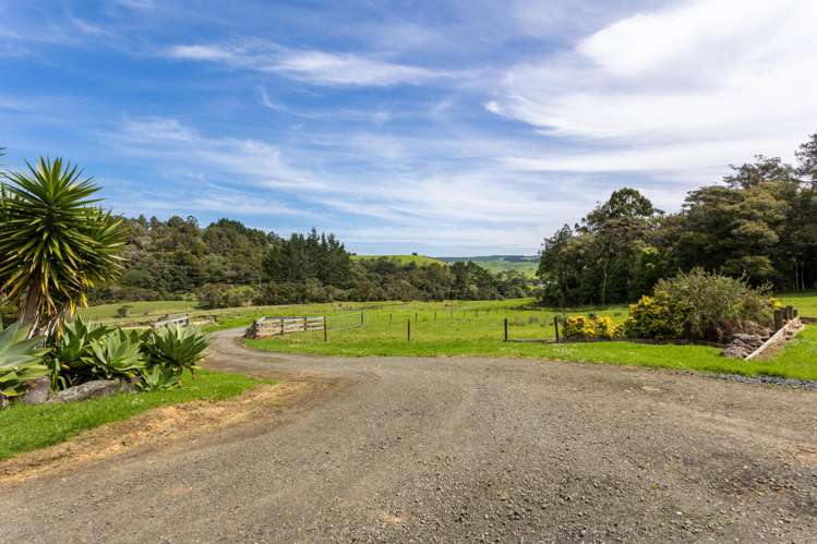 369 Mangakura Road Helensville_35