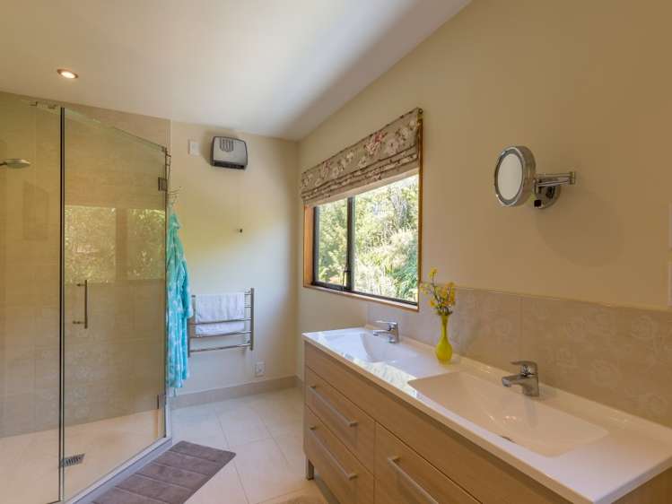 42 Golf Road Wakefield_12