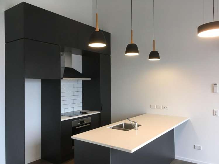206B/34A Lake Street 11373_1
