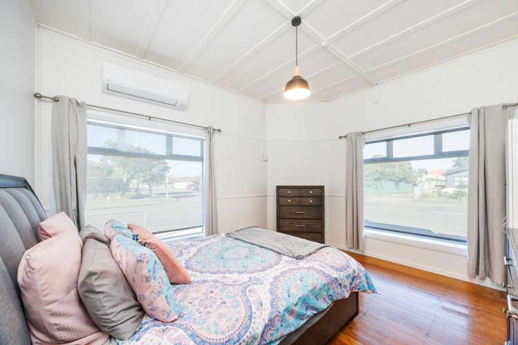 3 Saint Johns Avenue Palmerston North Central_11