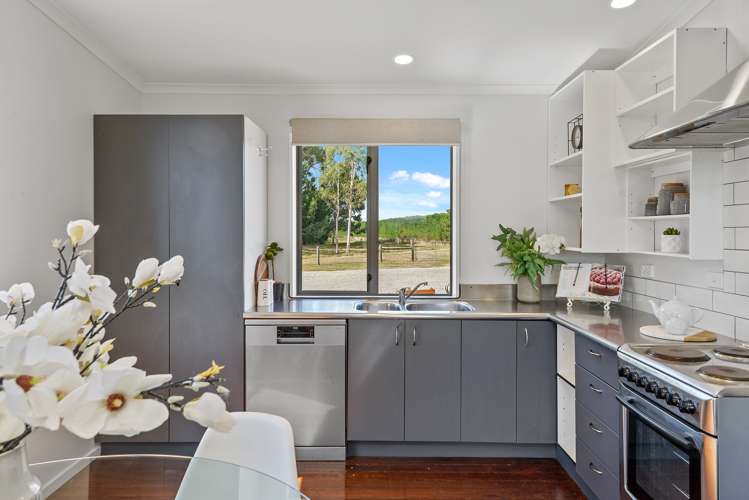 24 Essendon Road Darfield_8