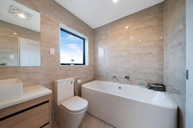 84 Connaught Street Blockhouse Bay_10