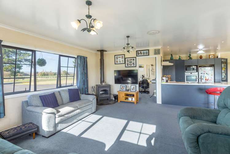 62 Thomas Road Carterton_10