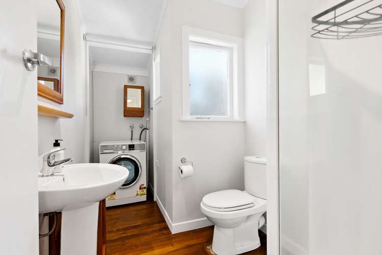 1/16a Bardia Street Belmont_9