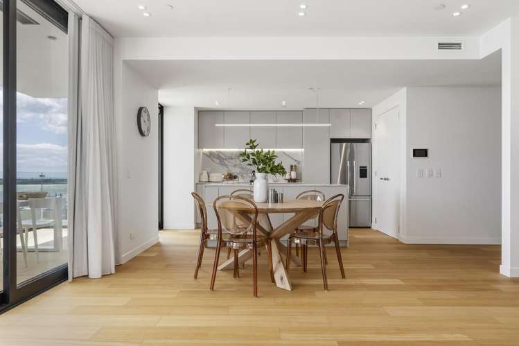 1007/38 Elizabeth Street Tauranga Central_3