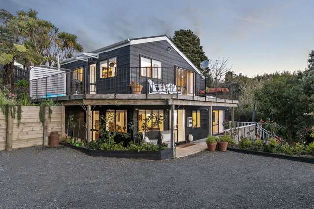 1133 Huia Road Huia_1