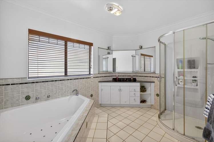 4 Halesia Place Mt Maunganui_23