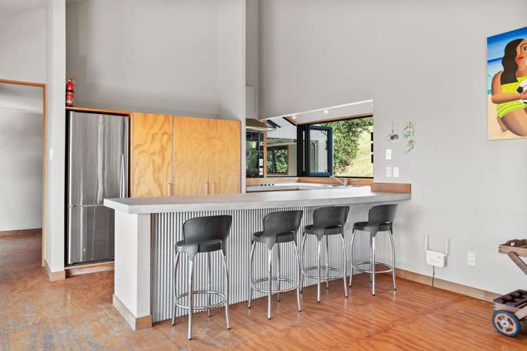 31 Marine View Road Onetangi_7