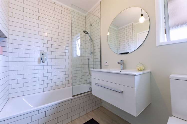 10 Talavera Place Te Atatu South_12