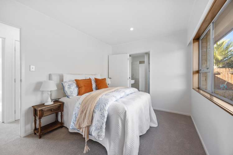16 & 16A Maugham Drive Bucklands Beach_12