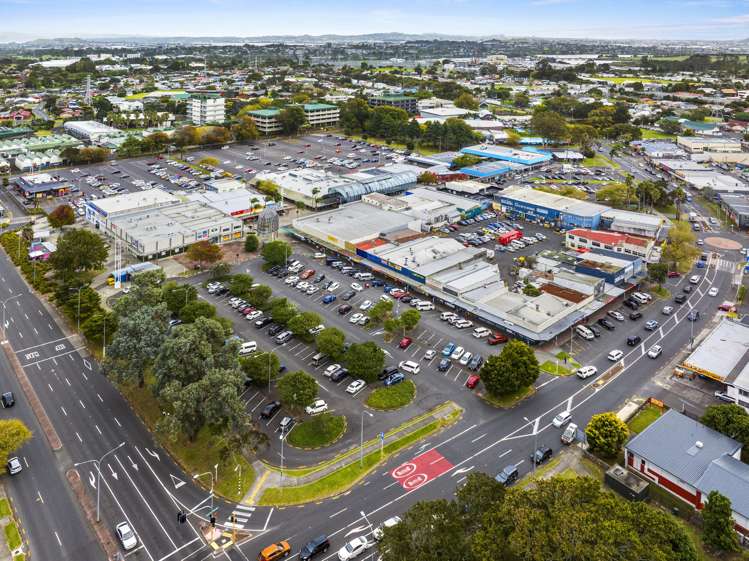 14 Fair Mall Otara_17