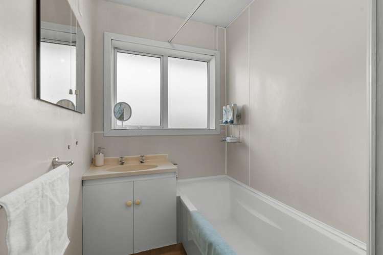 33 Wilton Crescent Bishopdale_11