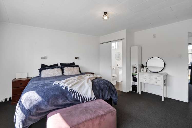 27 Culzean Grove Bell Block_12