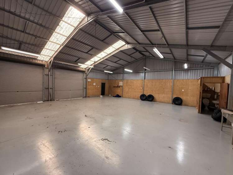 8A Swans Road Bell Block_5