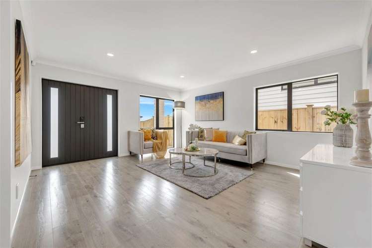 4 Glann Lane Flat Bush_21